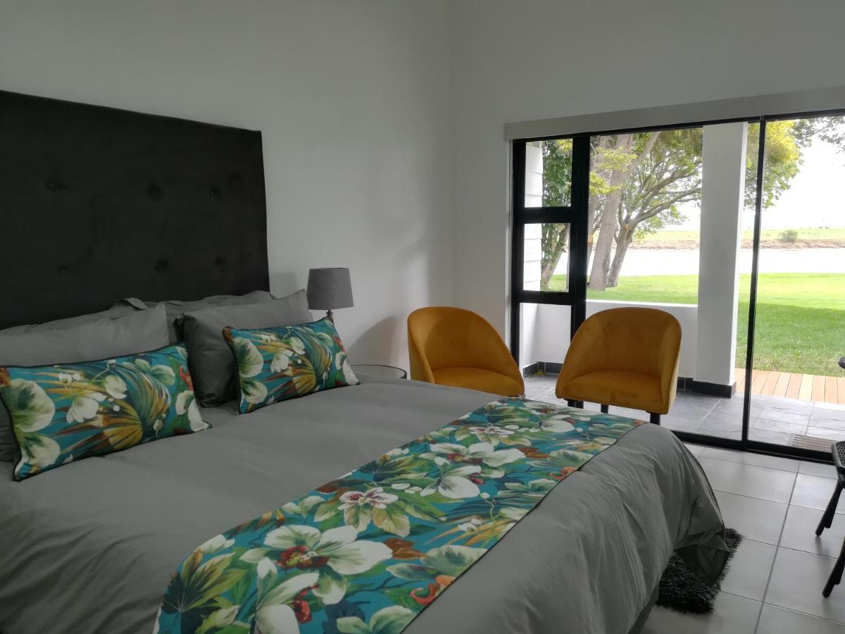 The Gamtoos Ferry Hotel Jeffreys Bay Exteriör bild